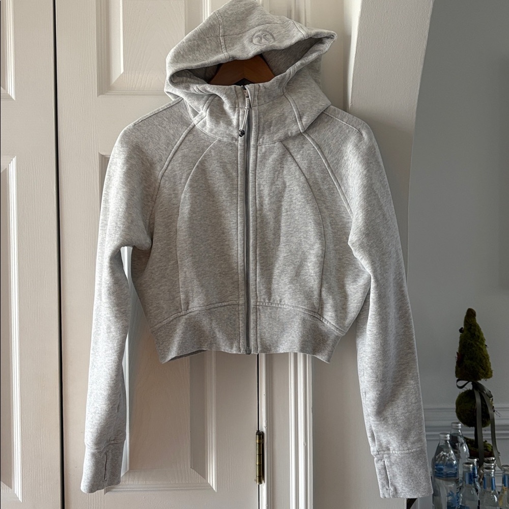 Lululemon Scuba  Full-Zip Cropped Hoodie Light Heathered Gray Women’s Small - Picture 2 of 7